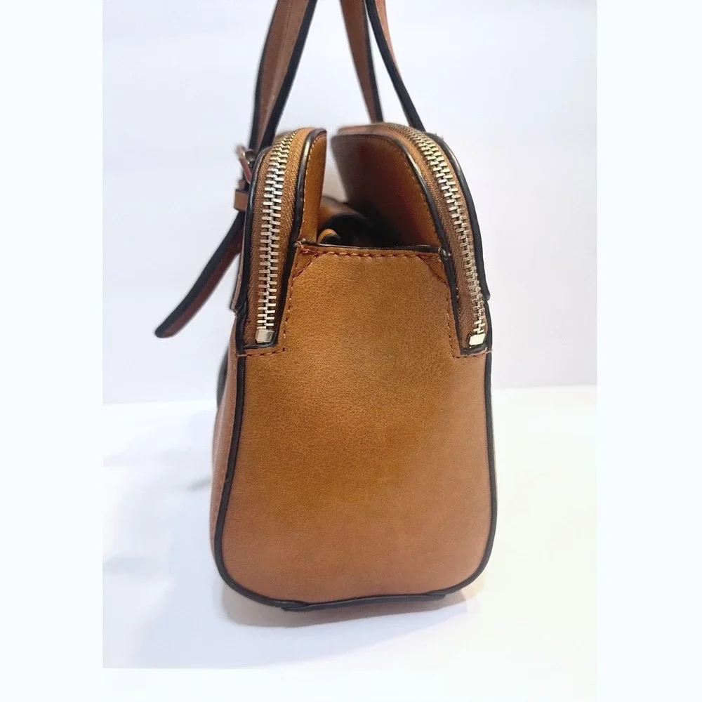Guess two‎ way Huntley satchel with adjustable crossbody strap NWOT